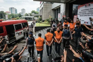 KPK Tahan 7 dari 8 Tersangka Korupsi Proyek Jalan BBPJN Sumut, Fee hingga Rp3,49 Miliar