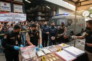 OTT KPK di BNPB: Sestama Uang Rp1,4 Miliar dan Emas Disita