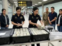 Dua Penumpang dari Jakarta Ditangkap di Bangkok Bawa Rp30 Miliar
