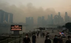 Kabut Asap Indonesia: Singapura Peringatkan 7 Perusahaan